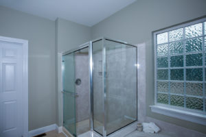 24Master bath 2-23